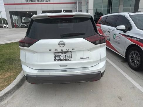 Used 2024 Nissan Rogue SL w/ SL Premium Package AWD/4WD image 7