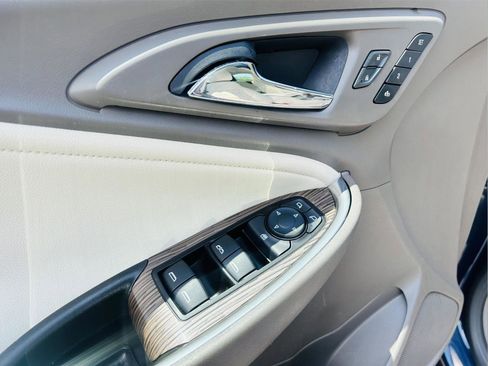 Used 2021 Chevrolet Malibu Premier image 37