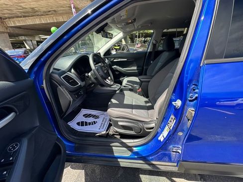 Used 2022 Kia Seltos LX image 9