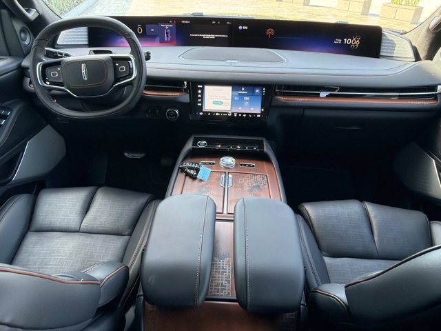 New 2026 Lincoln Navigator Black Label AWD/4WD image 24