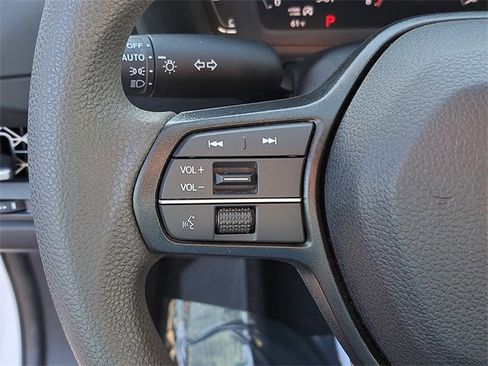 Certified 2023 Honda Accord EX image 24