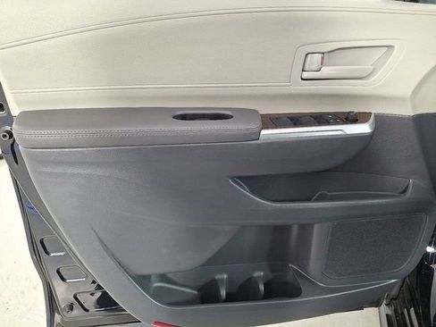 Certified 2024 Toyota Sienna LE image 12