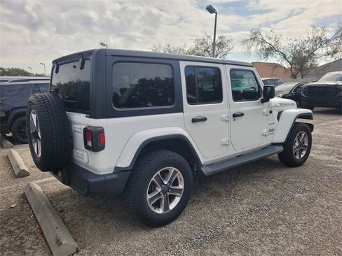 Used 2019 Jeep Wrangler Unlimited Sahara image 8