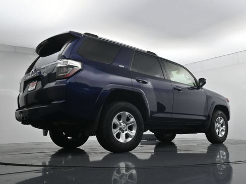 Used 2024 Toyota 4Runner SR5 AWD/4WD image 37
