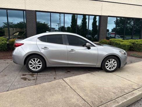 Used 2015 MAZDA MAZDA3 i Grand Touring FWD image 2
