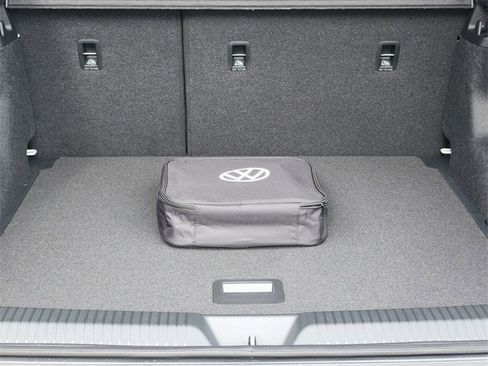 New 2026 Volkswagen ID.4 Pro image 30