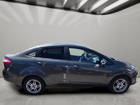 Used 2019 Ford Fiesta SE w/ Cold Weather Package FWD image 11
