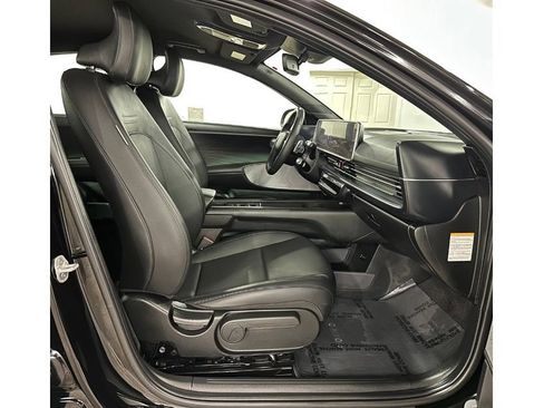 Used 2025 Hyundai Ioniq 6 SEL RWD image 21