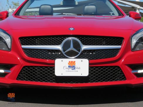 Used 2013 Mercedes-Benz SL 550 image 34