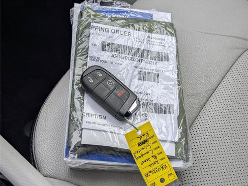 Used 2022 Jeep Compass Limited image 21