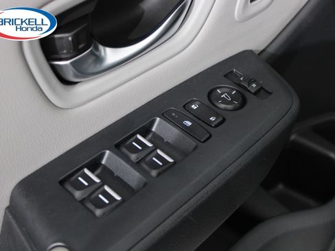 Used 2023 Honda Pilot Touring image 25