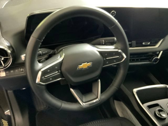 Used 2026 Chevrolet Equinox LT AWD/4WD image 15