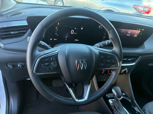 Used 2025 Buick Encore GX Preferred image 27