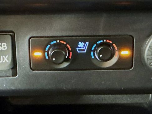 Used 2019 Toyota 4Runner Limited AWD/4WD image 23