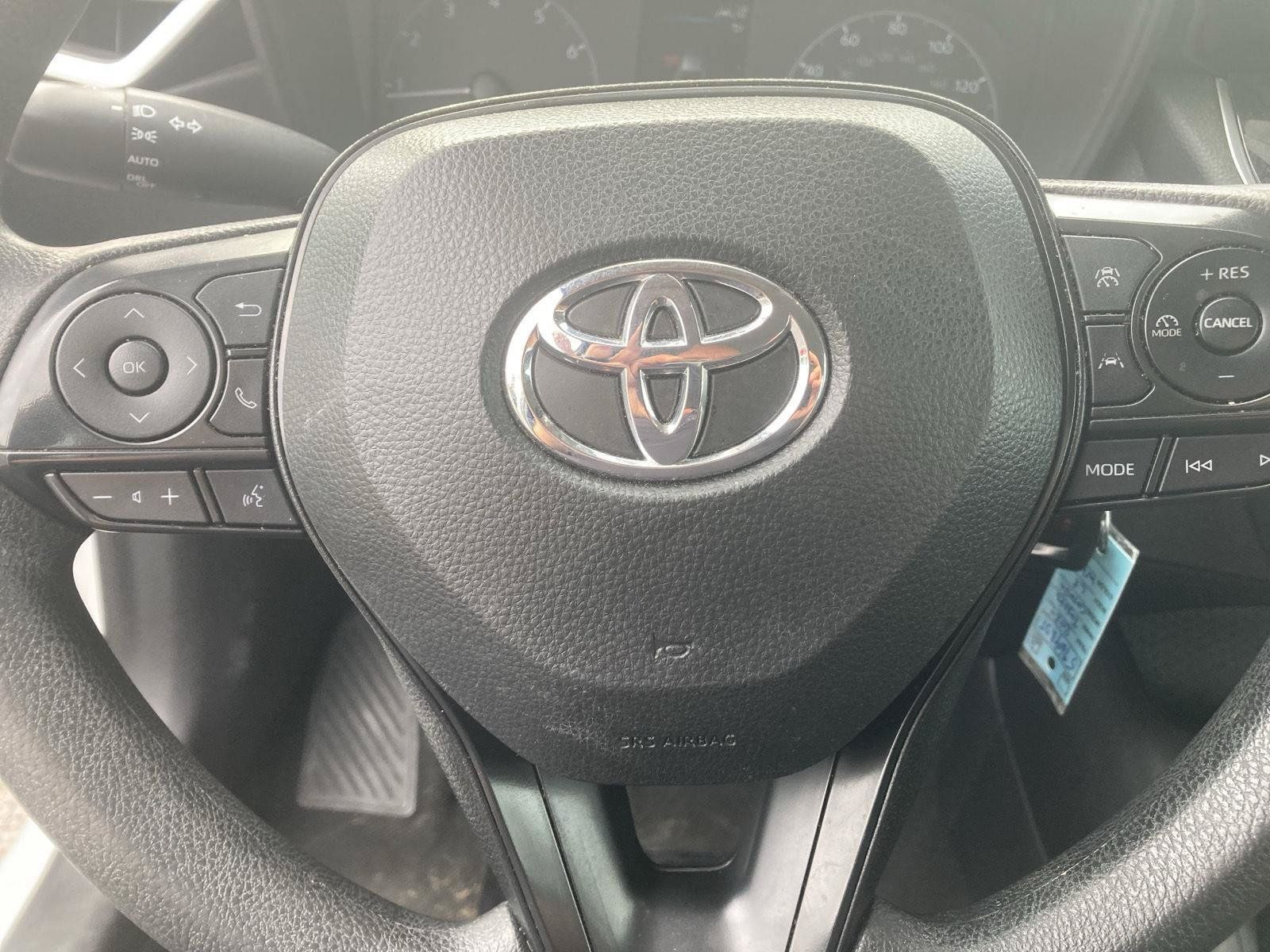 Used 2024 Toyota Corolla LE FWD image 12