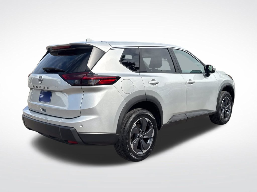 Used 2025 Nissan Rogue SV FWD image 6
