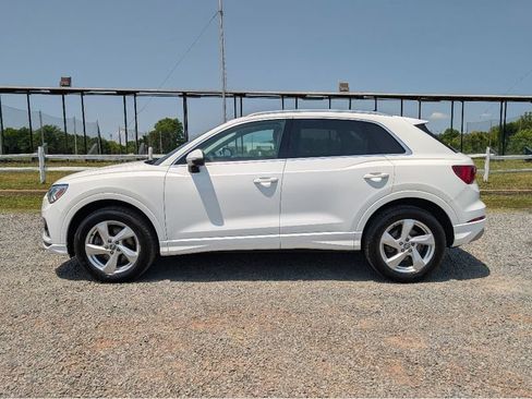 Used 2020 Audi Q3 2.0T Premium Plus AWD/4WD image 9