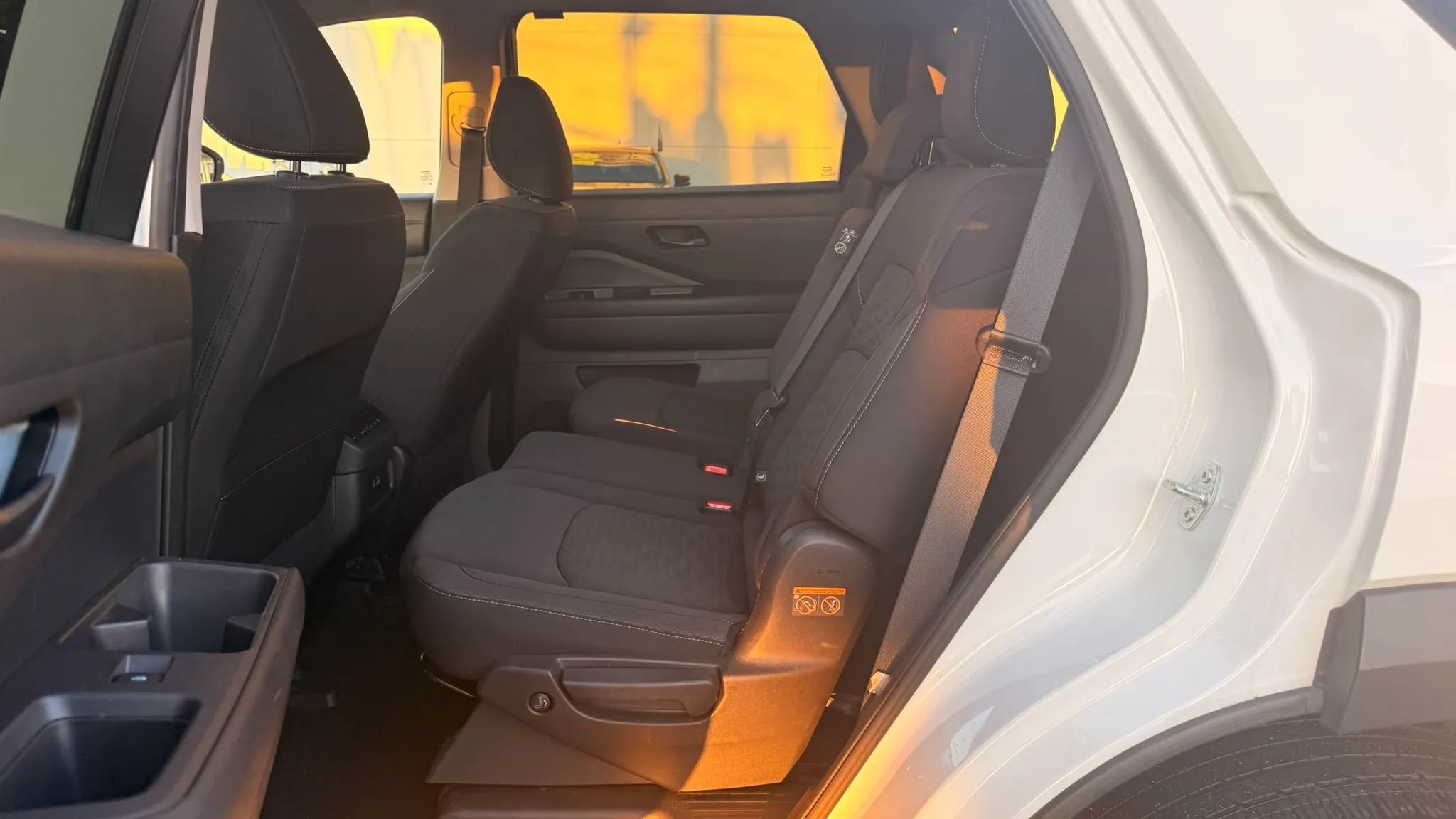 Used 2025 Nissan Pathfinder SV AWD/4WD image 13