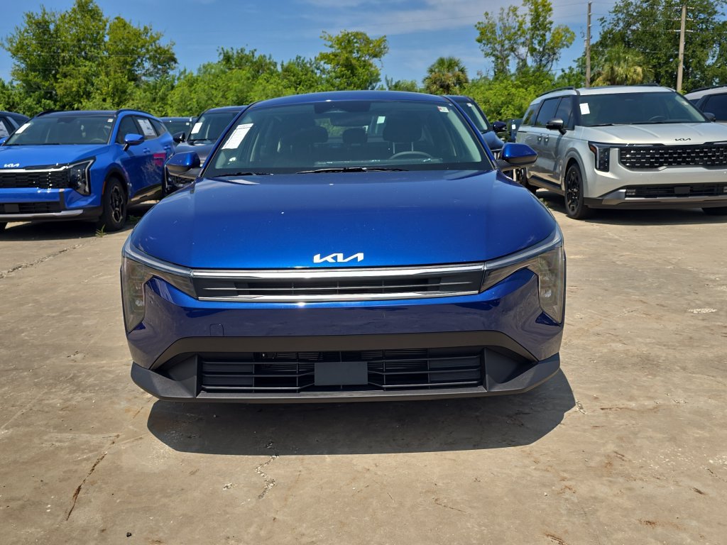 New 2026 Kia K4 FWD image 3