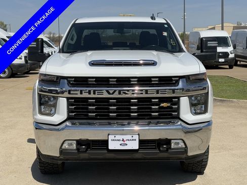 Used 2023 Chevrolet Silverado 2500 LT w/ Convenience Package image 9