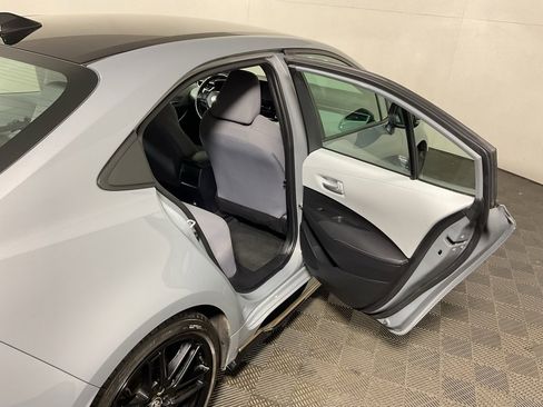 Used 2022 Toyota Corolla SE image 30