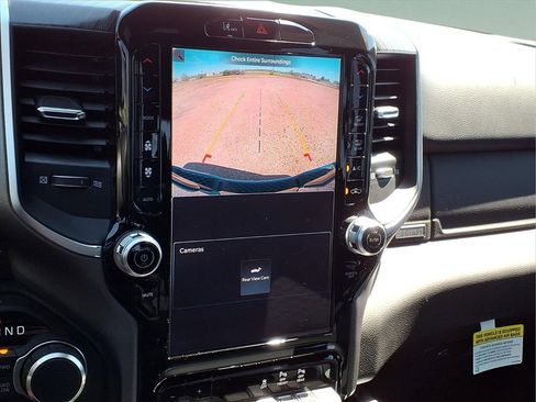 New 2026 RAM 1500 4x4 Crew Cab image 15