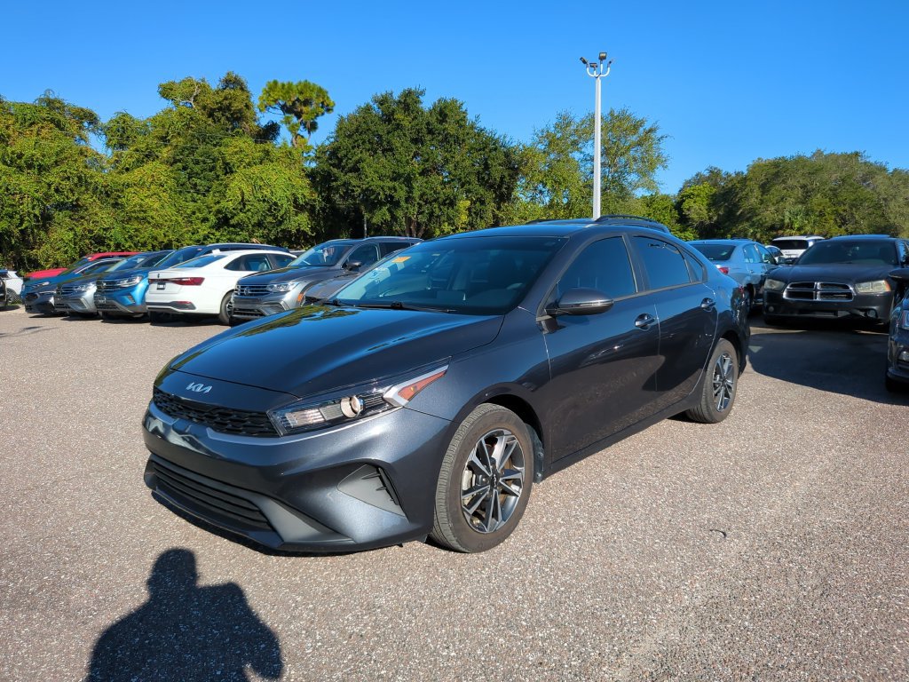 Used 2024 Kia Forte LXS w/ LXS Technology Package FWD image 2