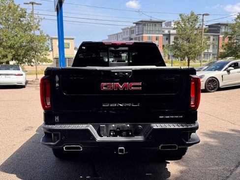 Used 2023 GMC Sierra 1500 Denali w/ Technology Package AWD/4WD image 5
