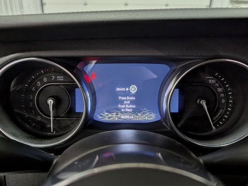 Used 2023 Jeep Wrangler Unlimited Sahara w/ Cold Weather Group image 13