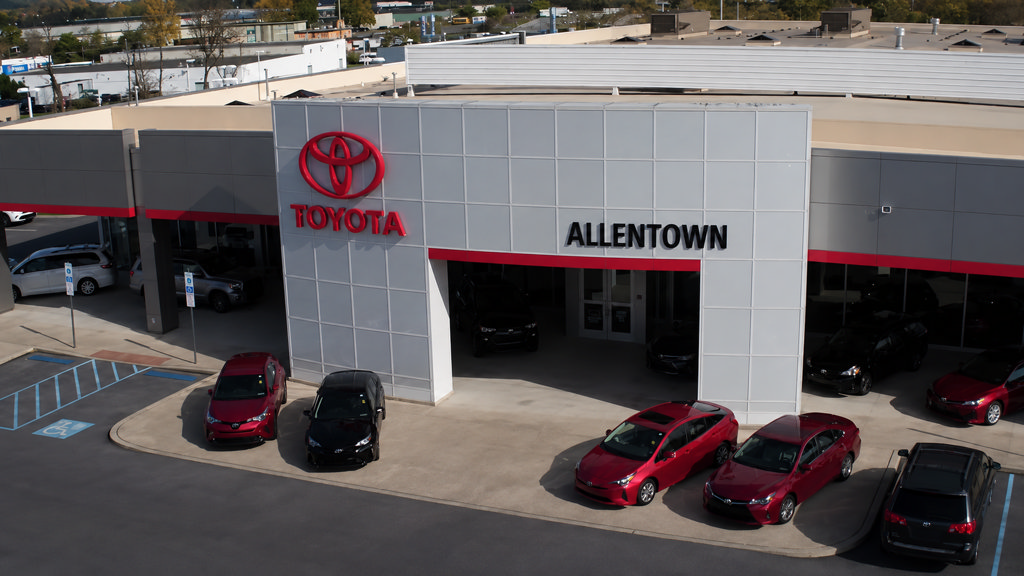 Used 2012 Toyota RAV4 4WD w/ Value Pkg image 4