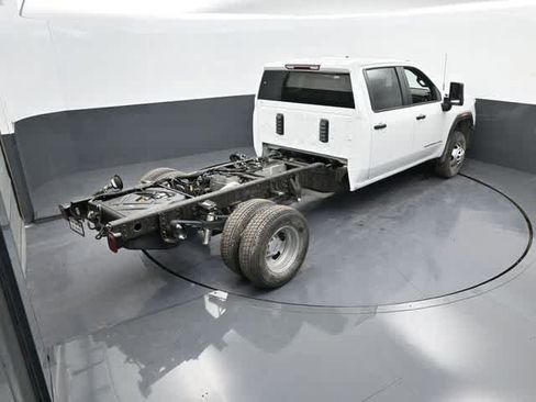 New 2025 GMC Sierra 3500 Pro w/ Convenience Package image 32