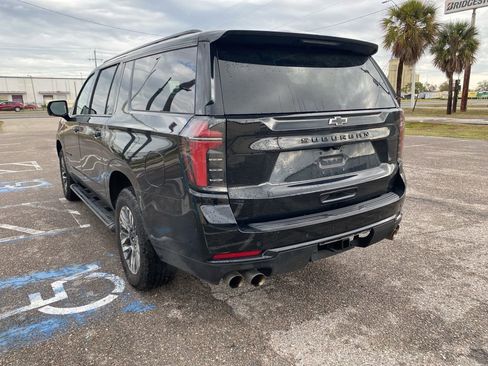 Used 2025 Chevrolet Suburban Z71 image 5