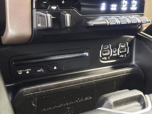 Used 2019 RAM 1500 Laramie image 29