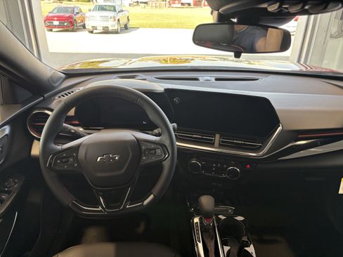 New 2026 Chevrolet Trax RS w/ Sunroof Package image 12