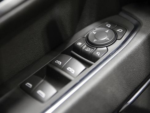 Used 2025 Chevrolet Silverado 2500 High Country w/ Technology Package image 30