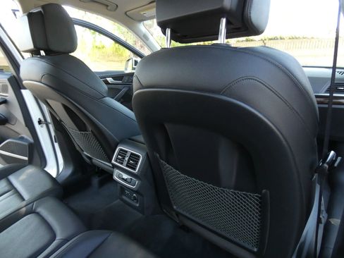 Used 2019 Audi Q5 2.0T Premium Plus w/ Premium Plus Package image 39