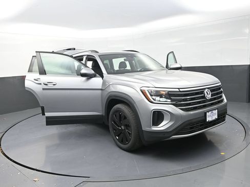 New 2026 Volkswagen Atlas SE AWD/4WD image 29