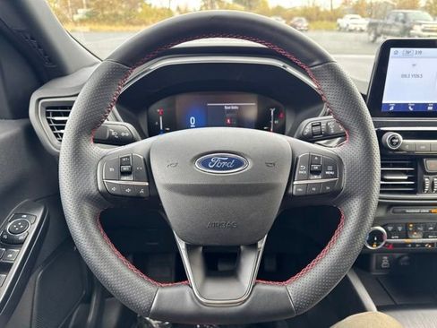 Used 2025 Ford Escape ST-Line Select image 17