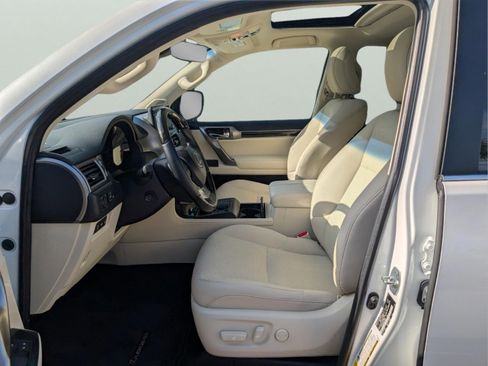 Used 2023 Lexus GX 460 Premium w/ Premium Plus Package image 10