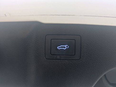 Used 2015 Hyundai Santa Fe Limited w/ Option Group 04 image 22