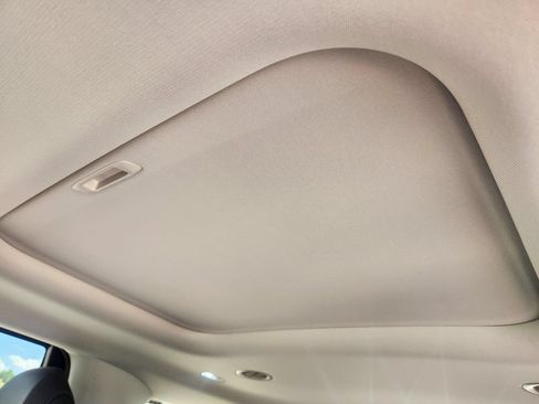 New 2027 Kia Carnival SX w/ Dark Edition Package FWD image 11