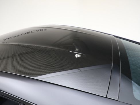 Used 2025 Aston Martin Vanquish image 33