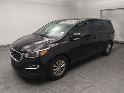Used 2020 Kia Sedona LX FWD image 2