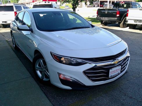 Used 2023 Chevrolet Malibu LS w/ Driver Confidence Package FWD image 4