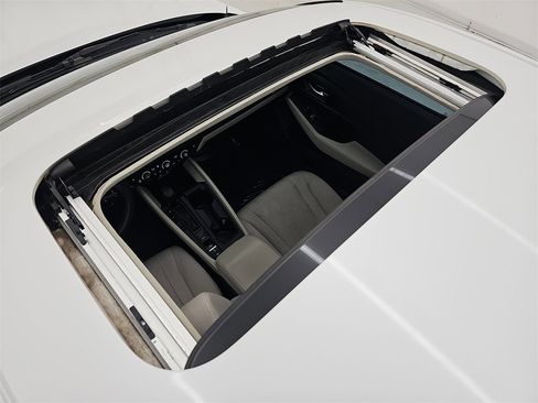 Certified 2024 Honda Accord EX image 31