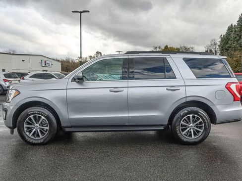 Used 2021 Ford Expedition XLT image 3