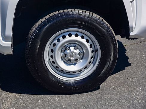 Certified 2025 Toyota Tacoma SR image 11