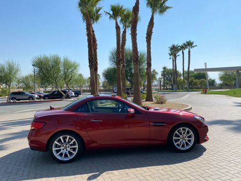 Used 2018 Mercedes-Benz SLC 300 image 6