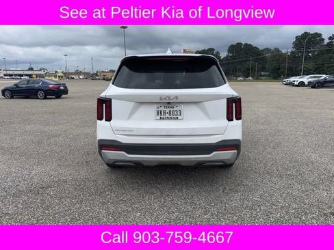 Used 2024 Kia Sorento LX FWD image 6