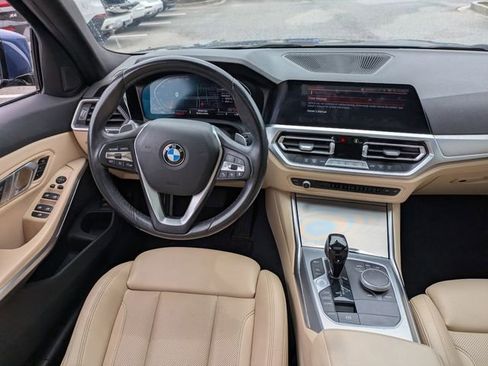 Used 2022 BMW 330i Sedan w/ Convenience Package RWD image 16
